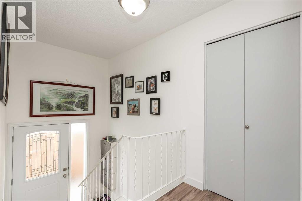 109 Princeton Crescent W