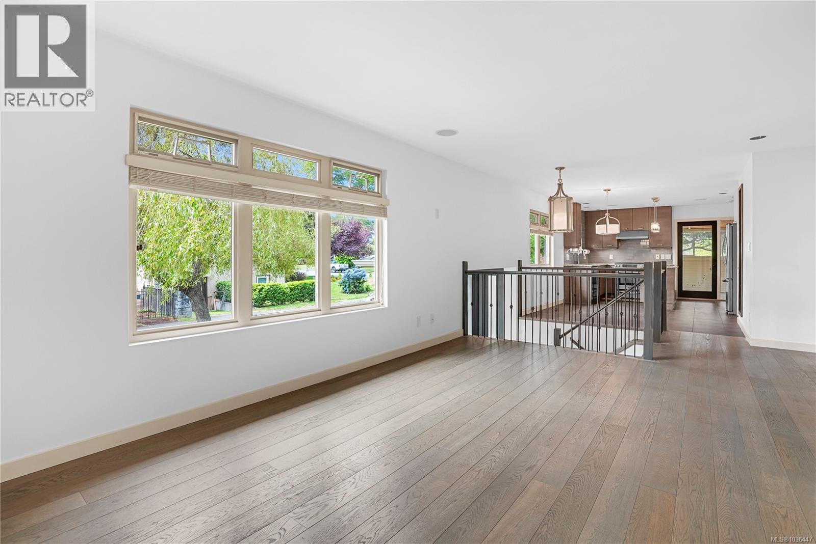 2112 Pentland Rd