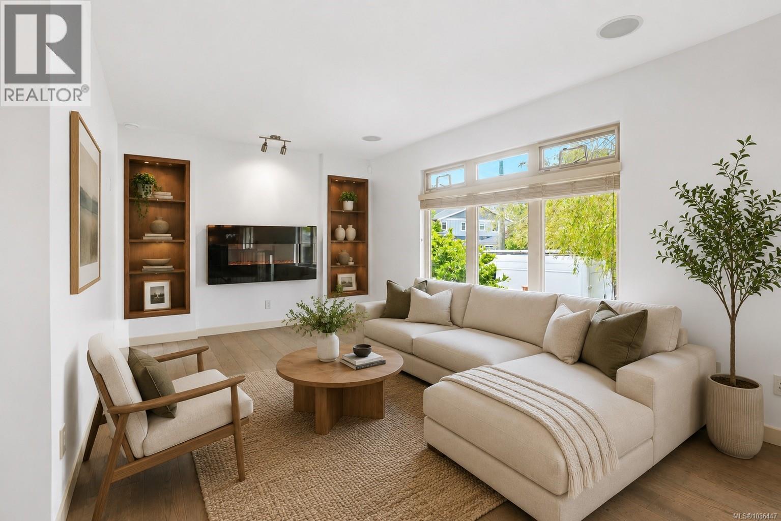 2112 Pentland Rd