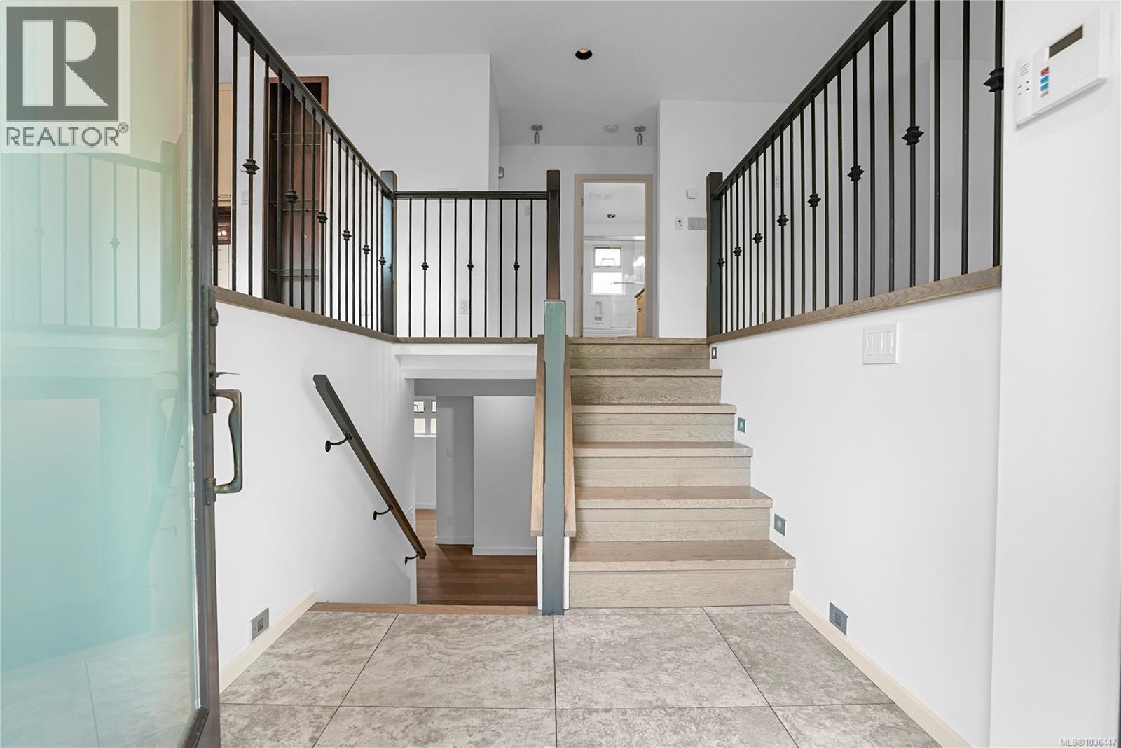 2112 Pentland Rd