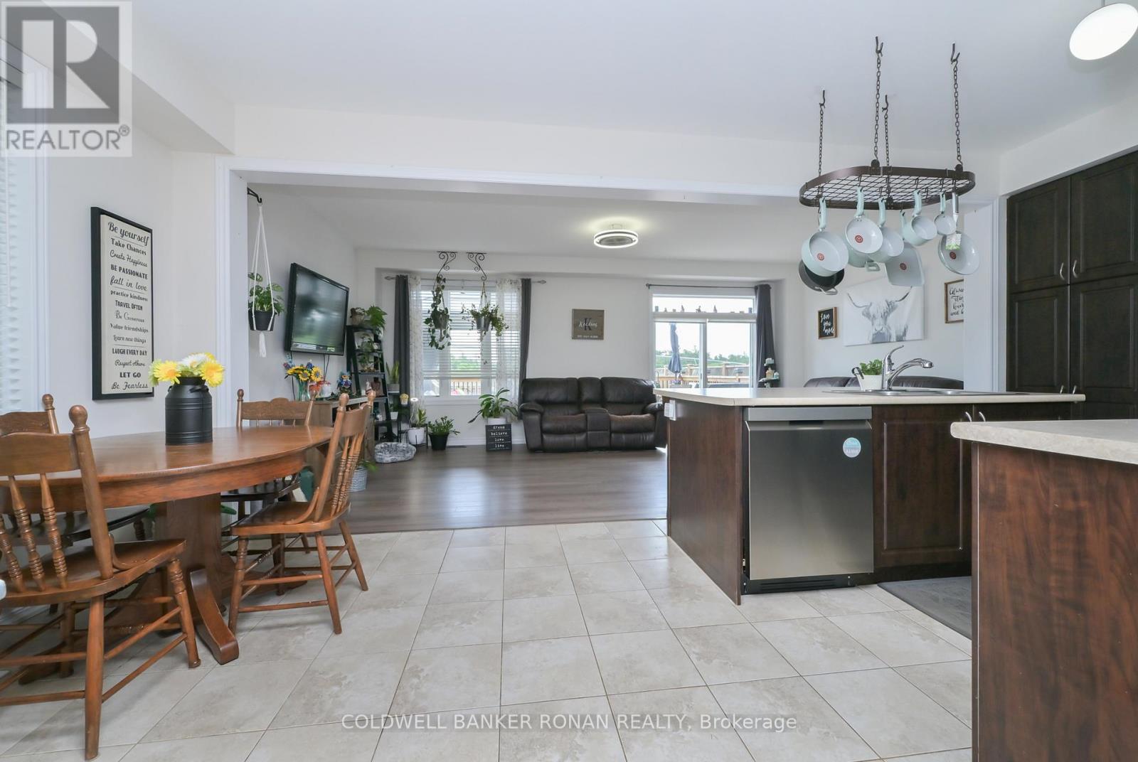 73 WAGNER CRESCENT