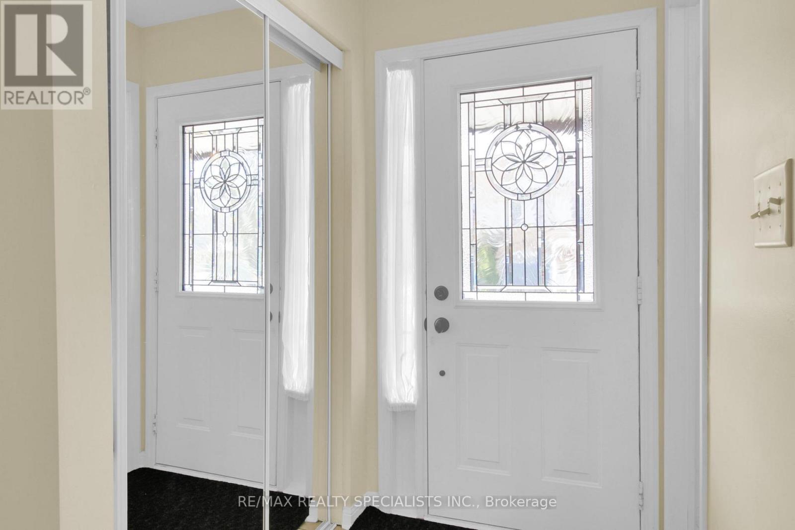 2386 BAINTREE CRESCENT