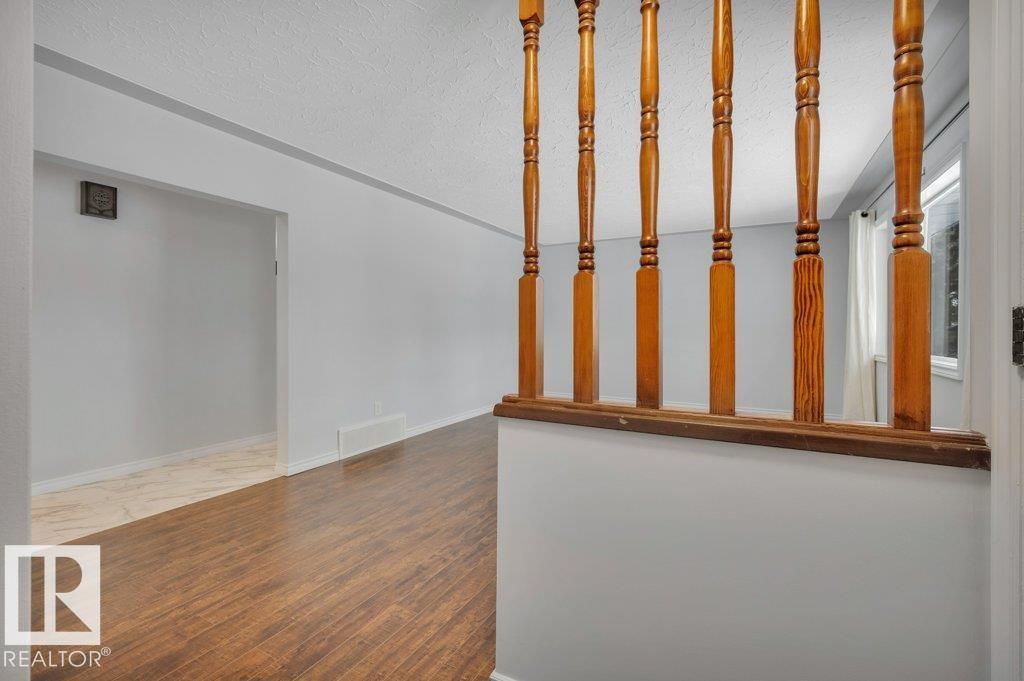 12140 53 ST NW