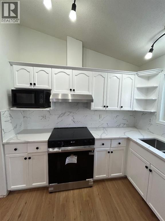 237 Tarawood Close NE