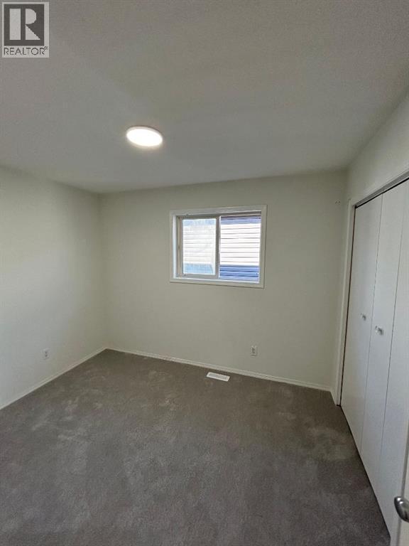 237 Tarawood Close NE