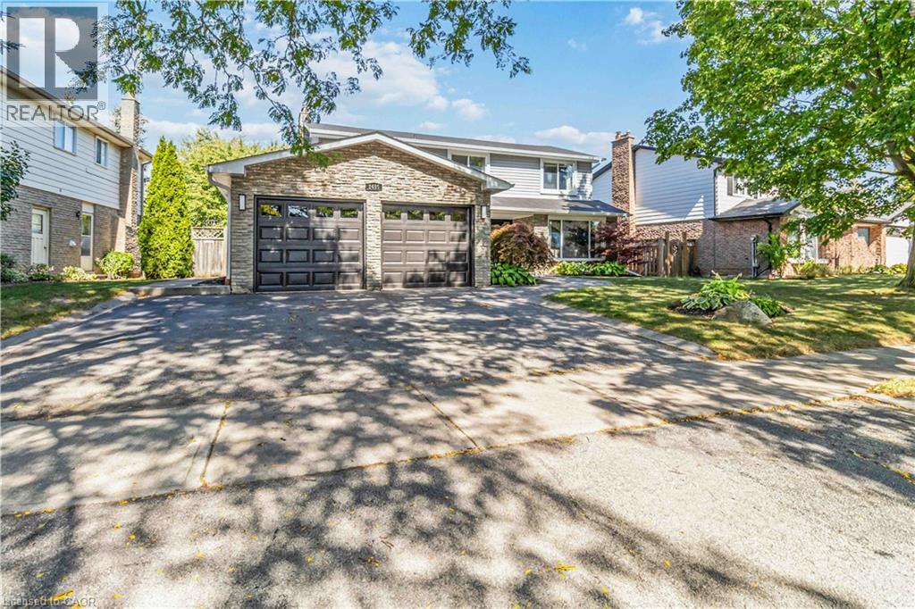 2485 WOBURN Crescent