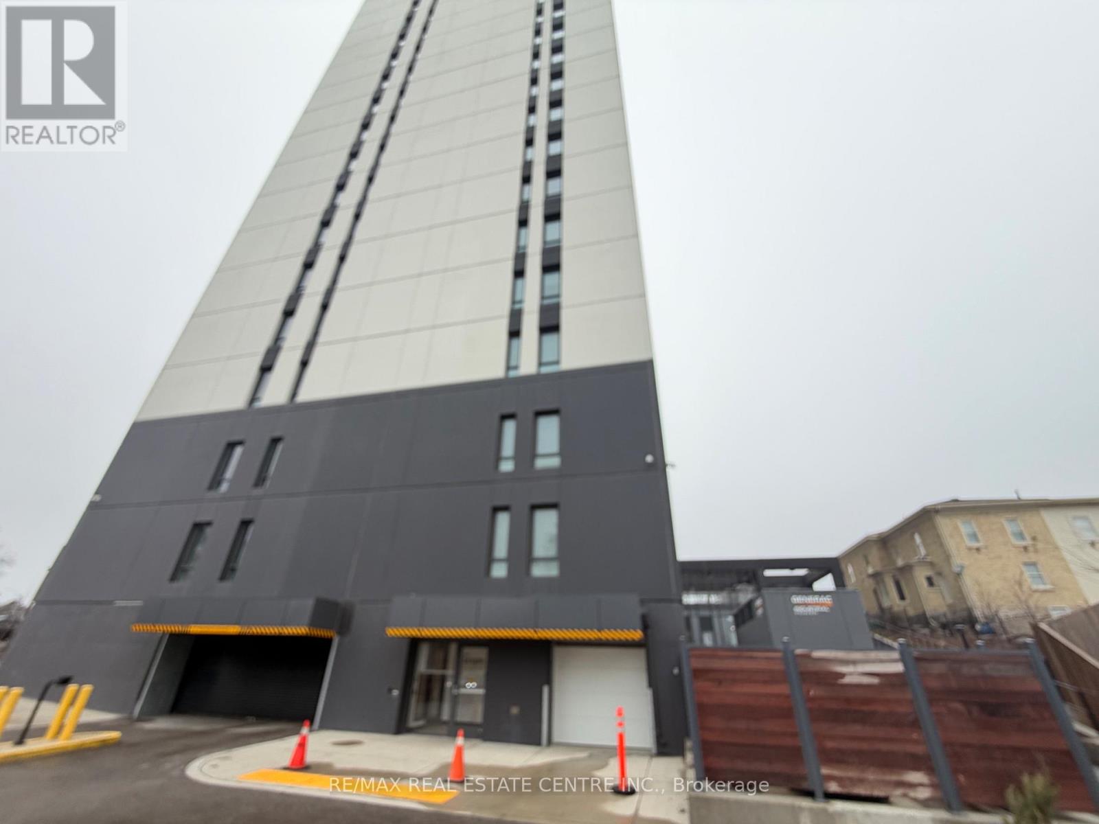 301 - 741 KING STREET W