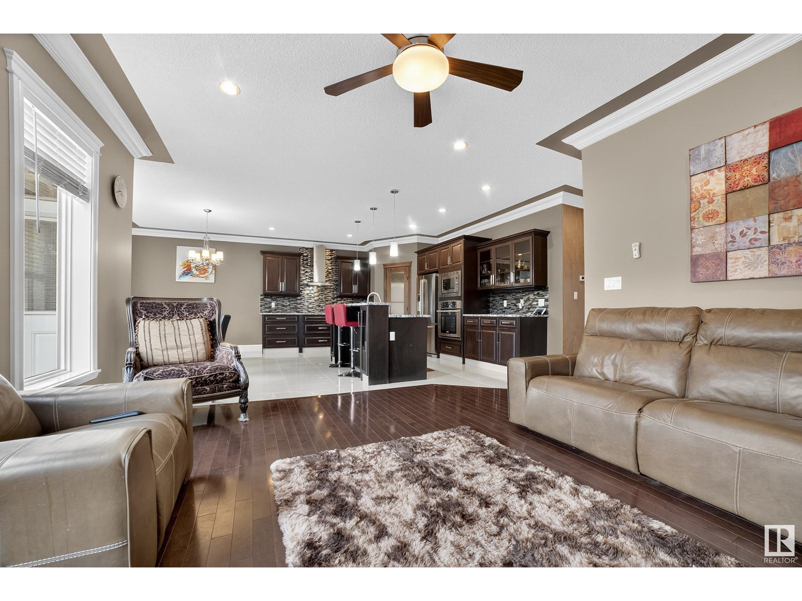 1552 CUNNINGHAM CA SW