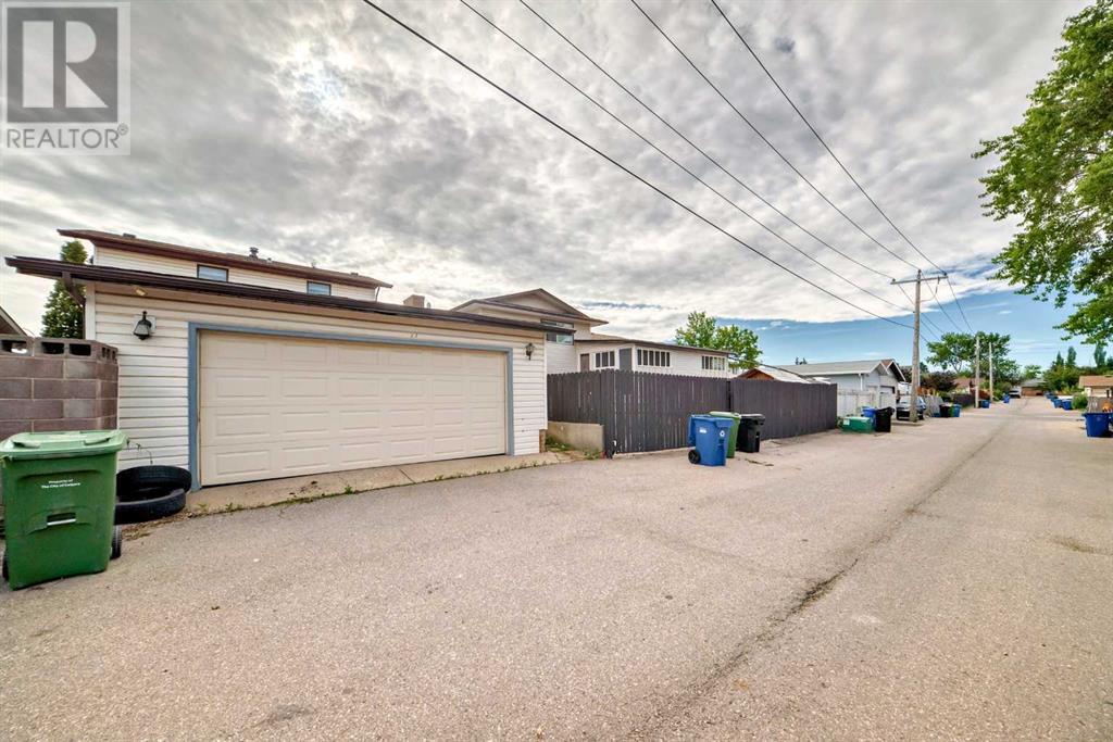 272 Templevale Road NE