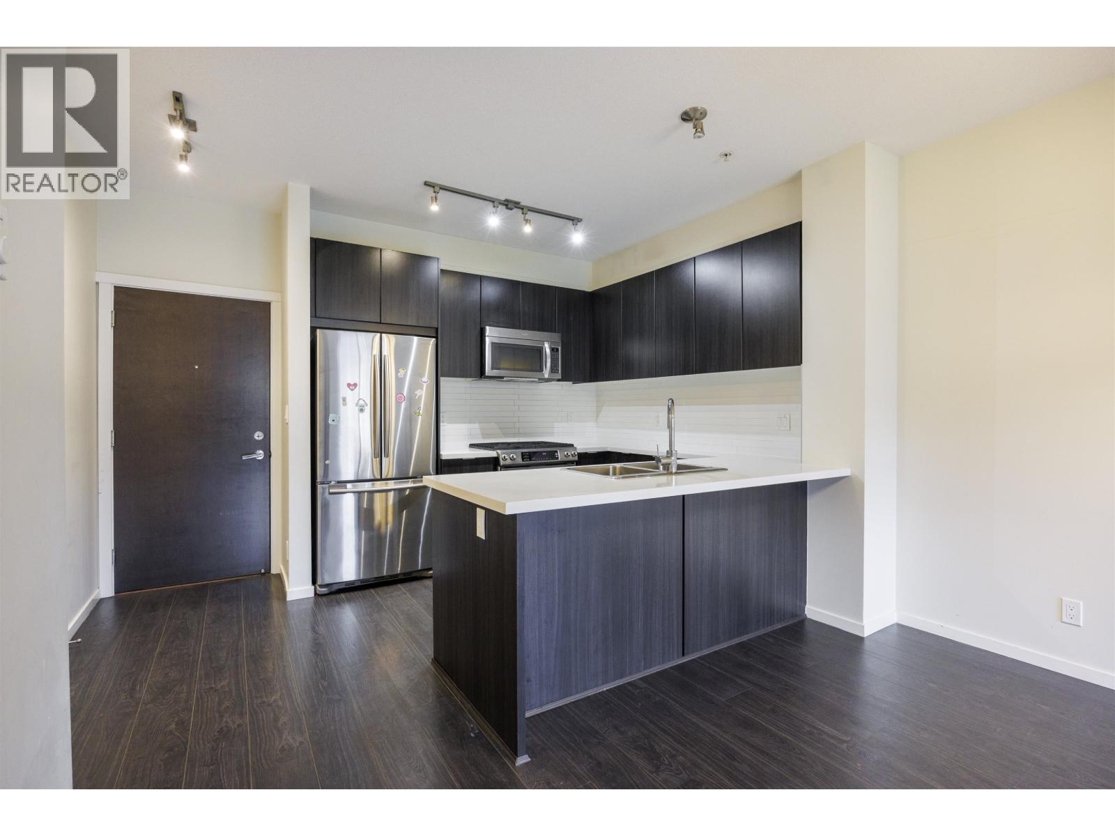 213 3107 WINDSOR GATE