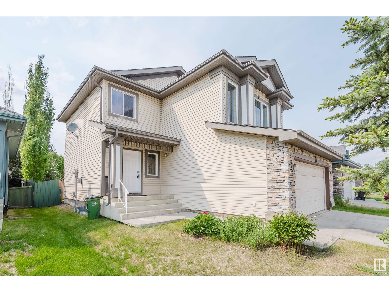 2611 HANNA CR NW