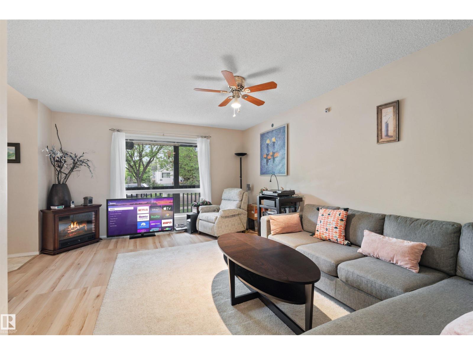 #3 10909 106 ST NW