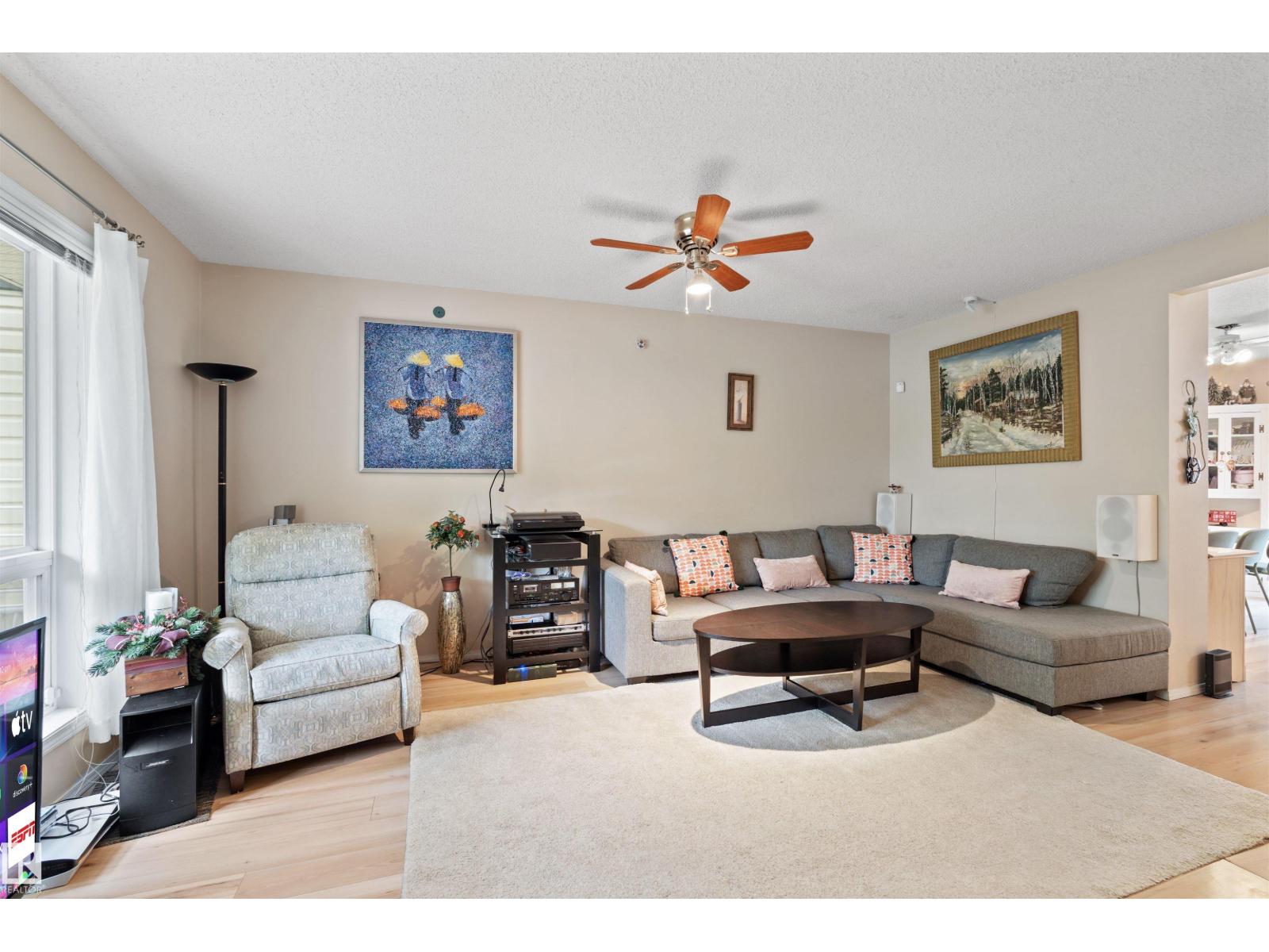 #3 10909 106 ST NW