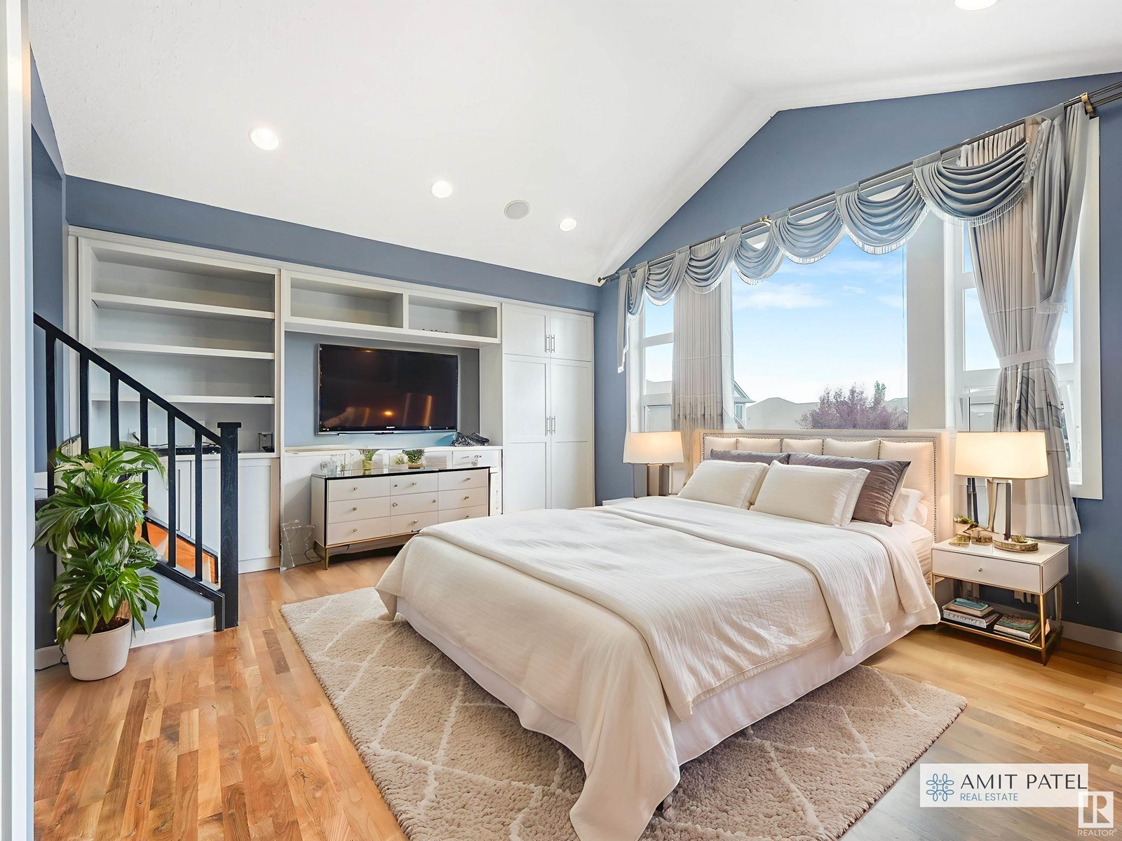 55 RIDGELAND PT