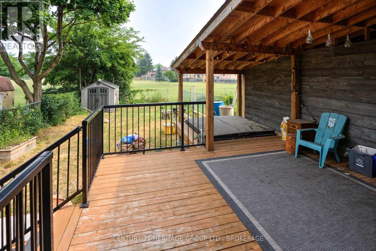 836 MILFORD DRIVE