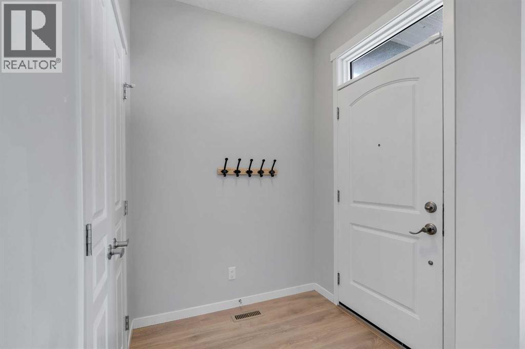 323 Marquis Court SE