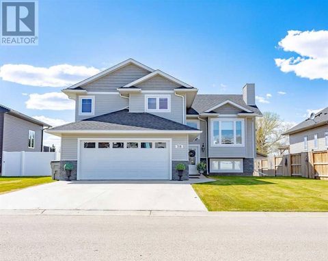 718 24 Street Wainwright AB T9W0B6