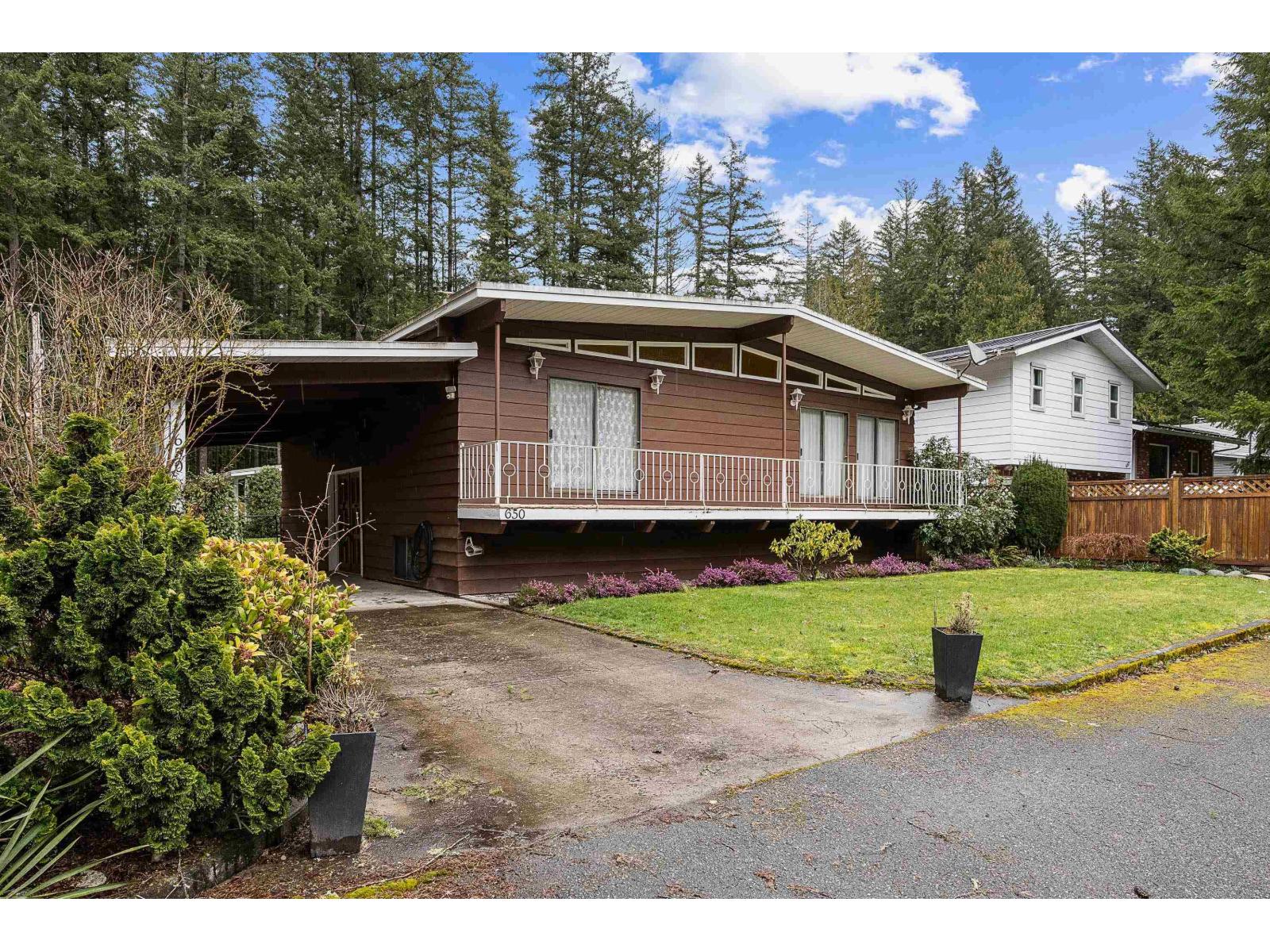 650 MOUNTAIN VIEW ROAD|Cultus Lake North