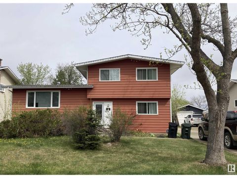 47 MANOR DR Sherwood Park AB T8A0P9