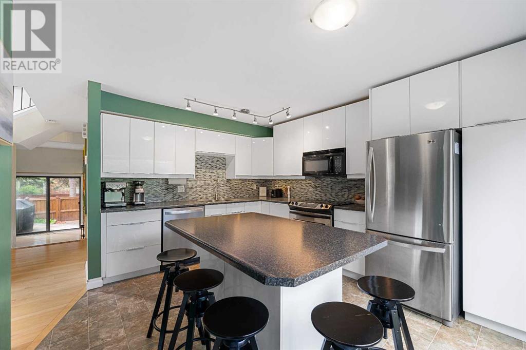 514 Point Mckay Grove NW
