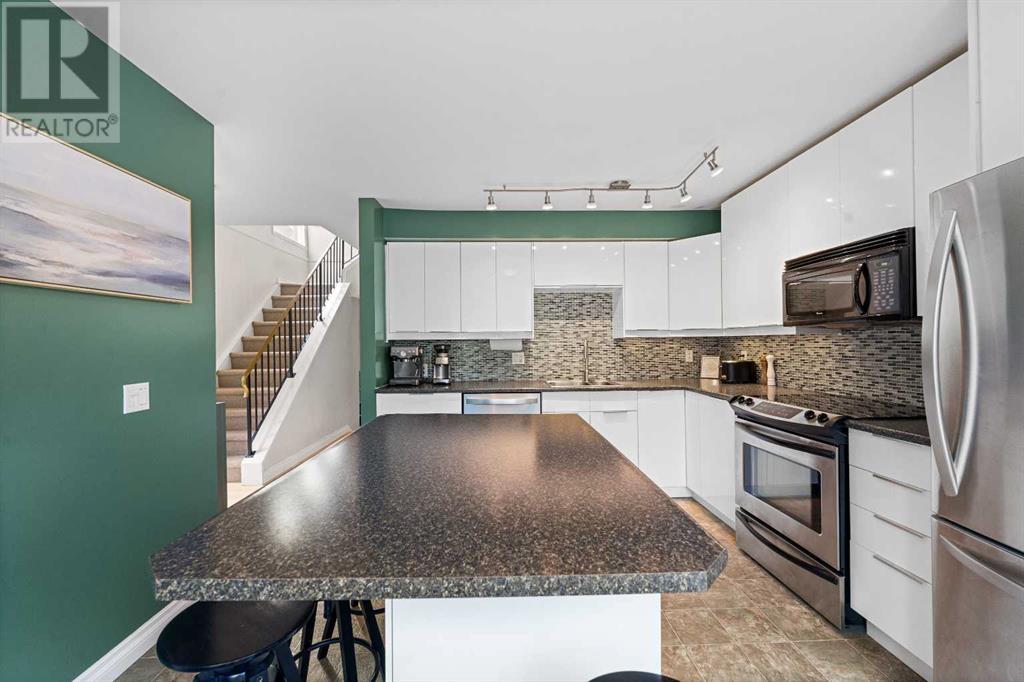 514 Point Mckay Grove NW