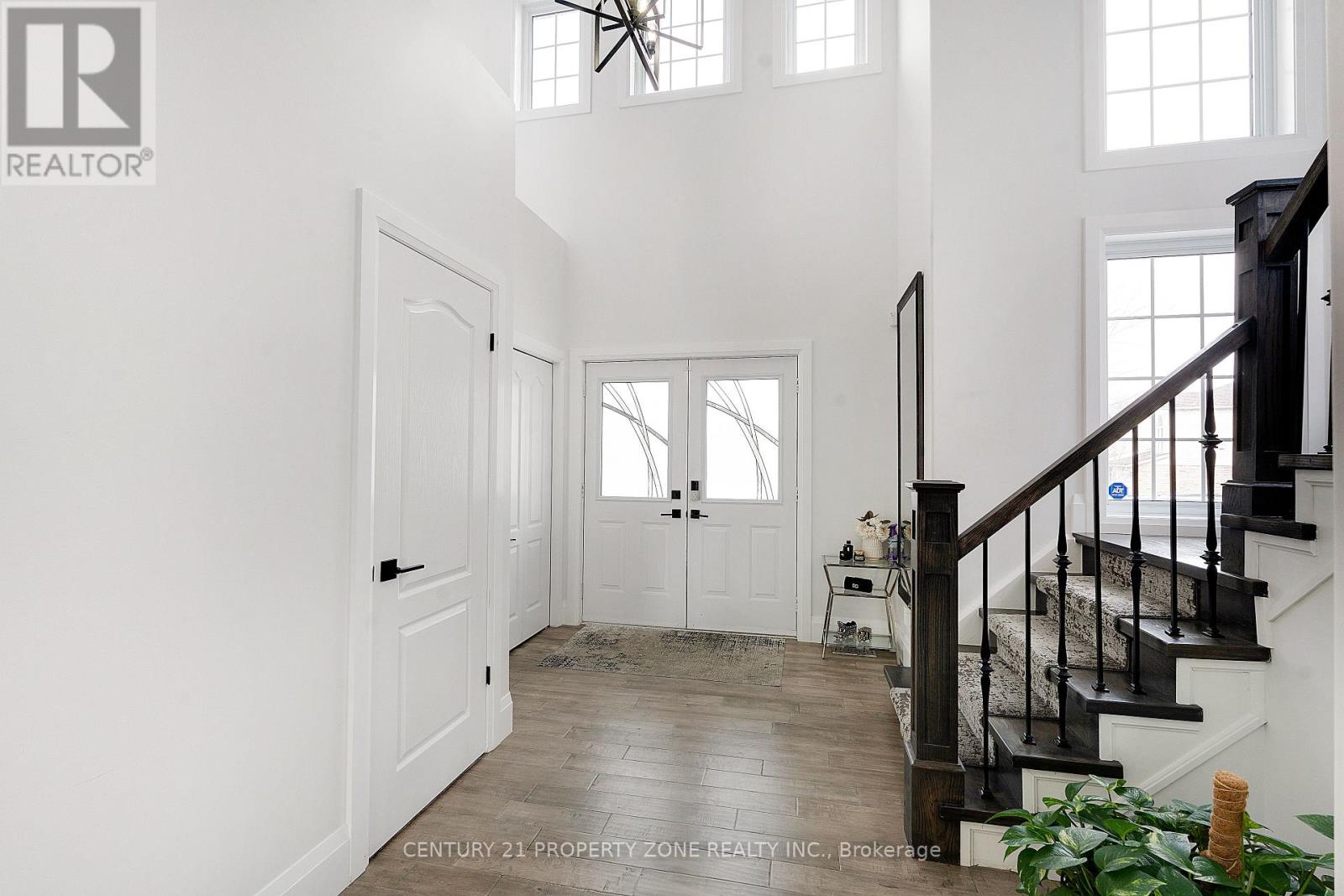 827 GREY ALDER COURT