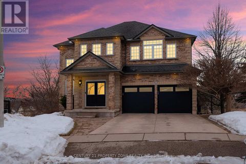 827 GREY ALDER COURT Waterloo ON N2V2P2