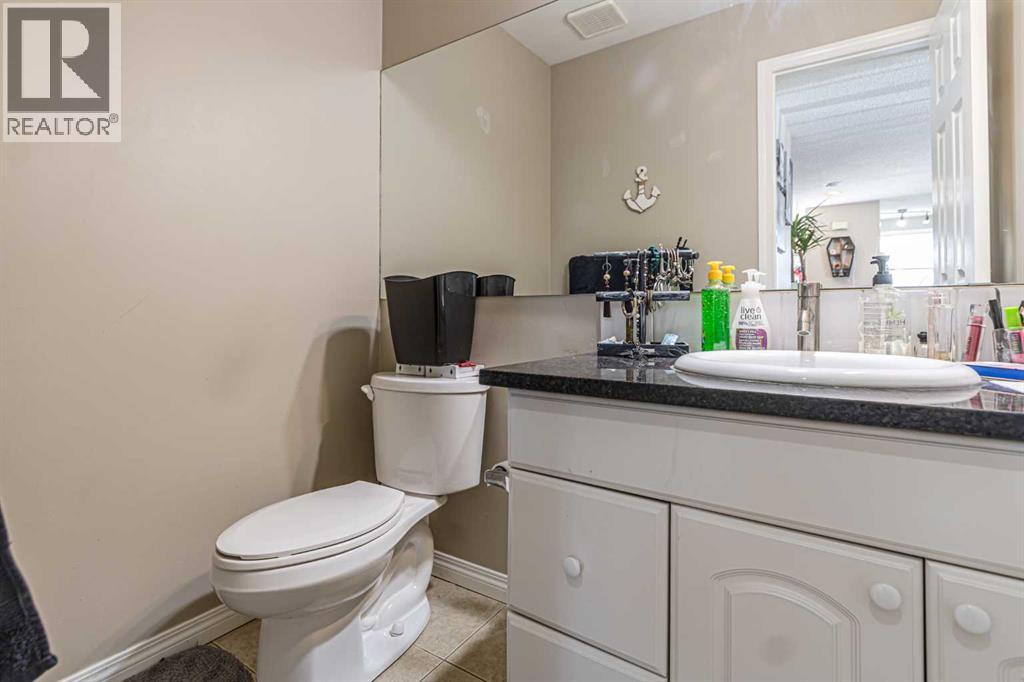 1-6, 8 Huntley Close NE