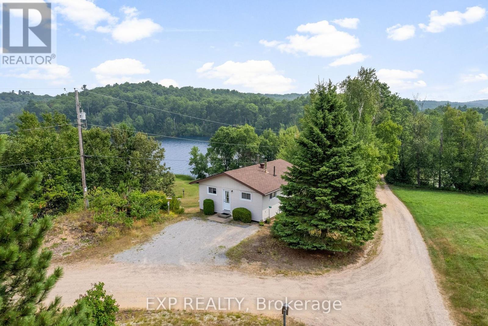 328 HORSESHOE LANE