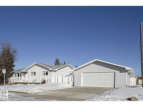 11148 41 AV NW Edmonton AB T6J0T4
