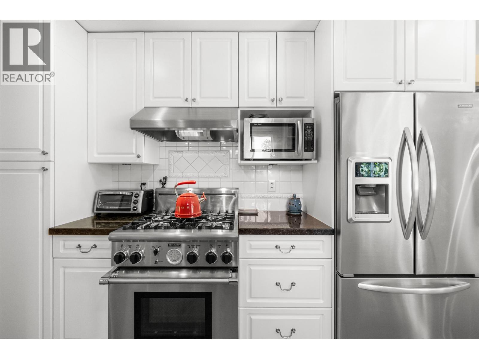 22 72 JAMIESON COURT