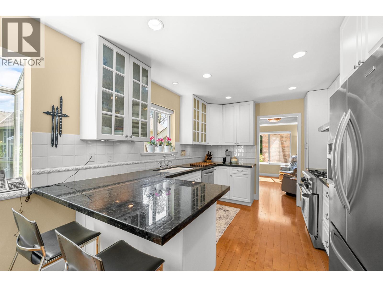 22 72 JAMIESON COURT