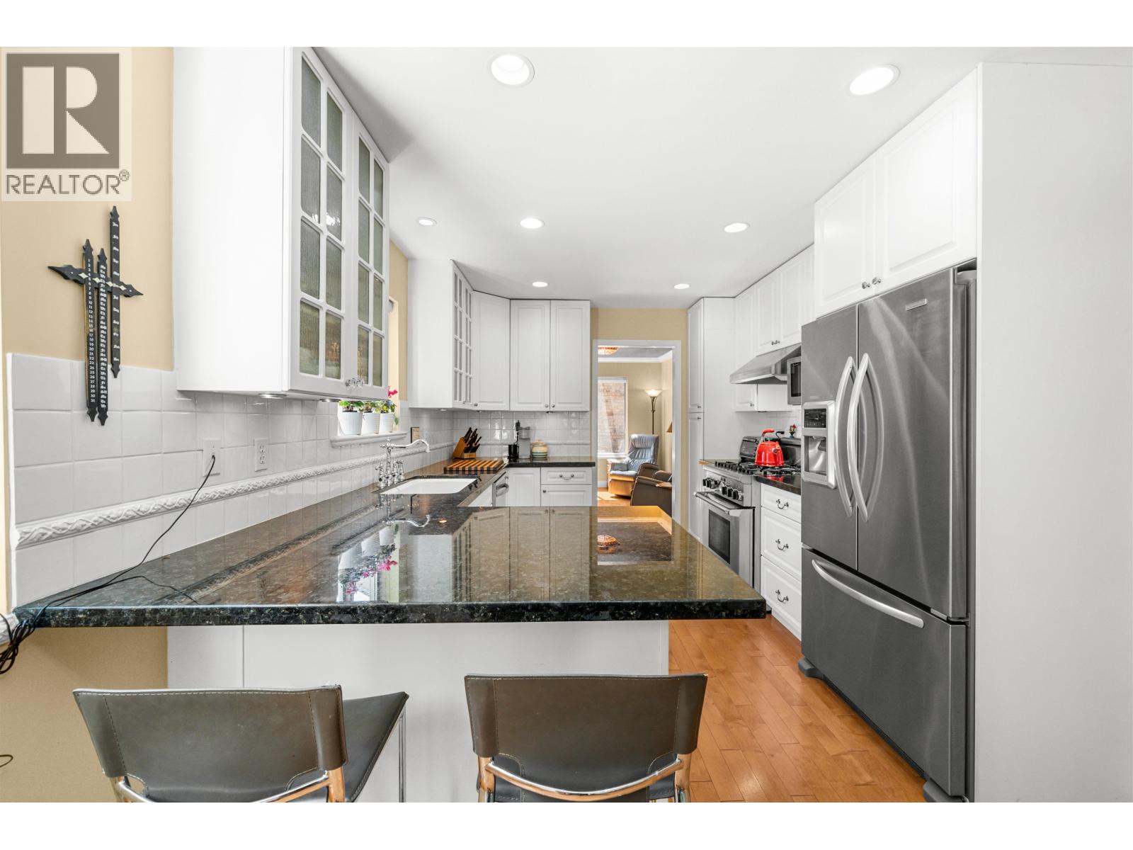 22 72 JAMIESON COURT