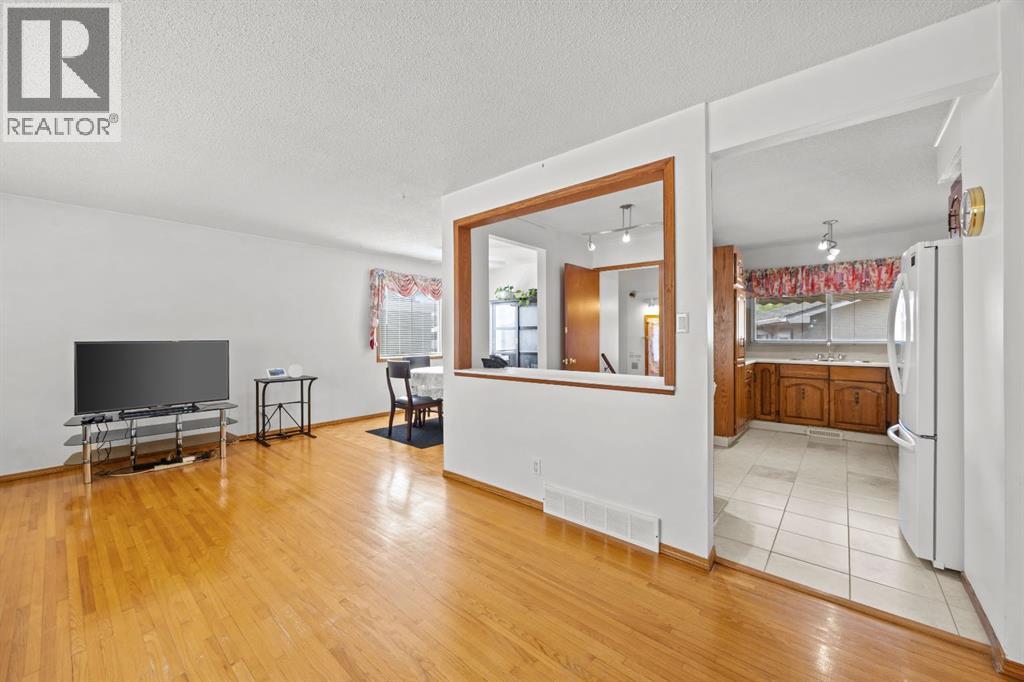 1307 Radisson Drive SE