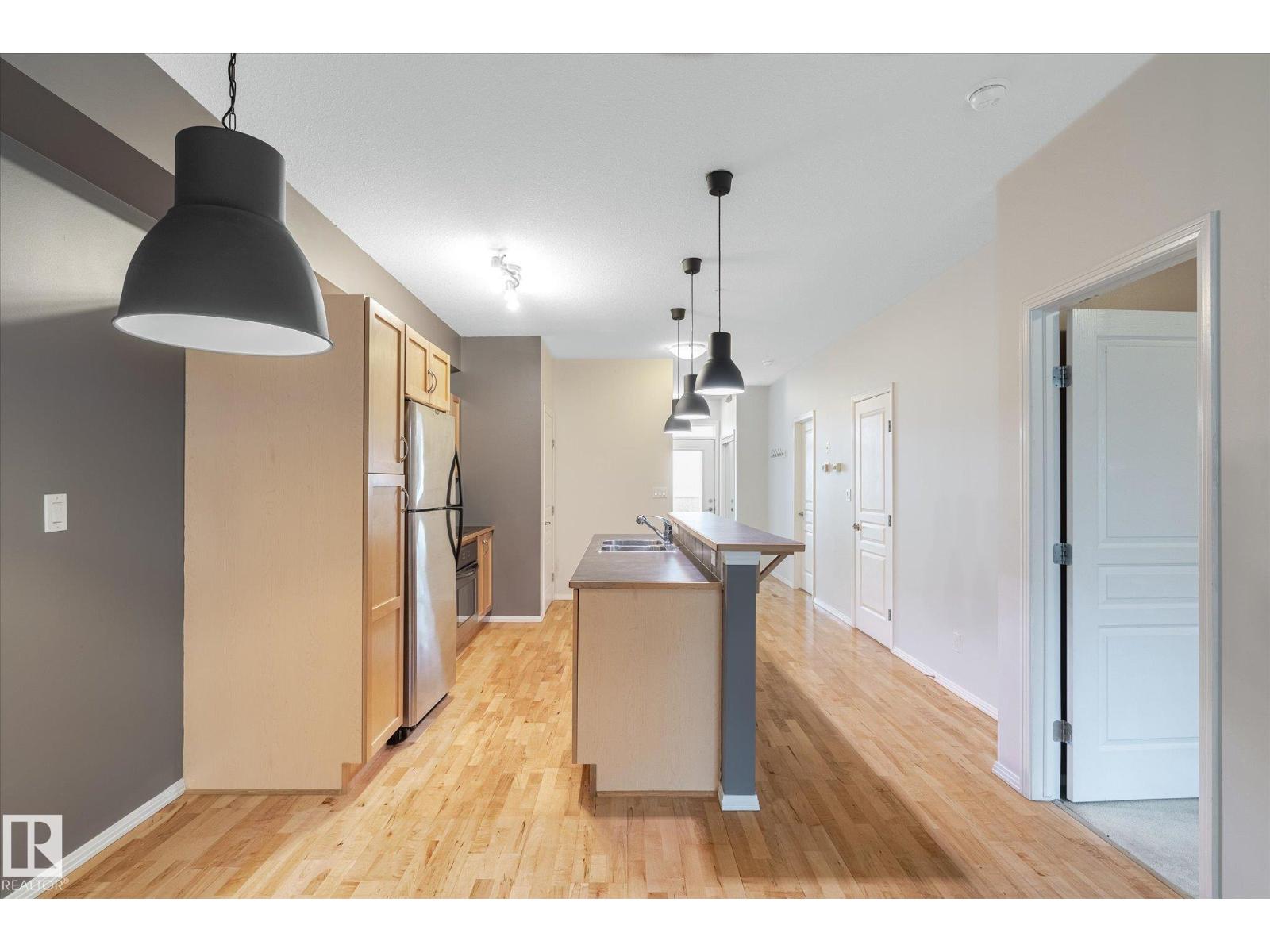 #511 10503 98 AV NW