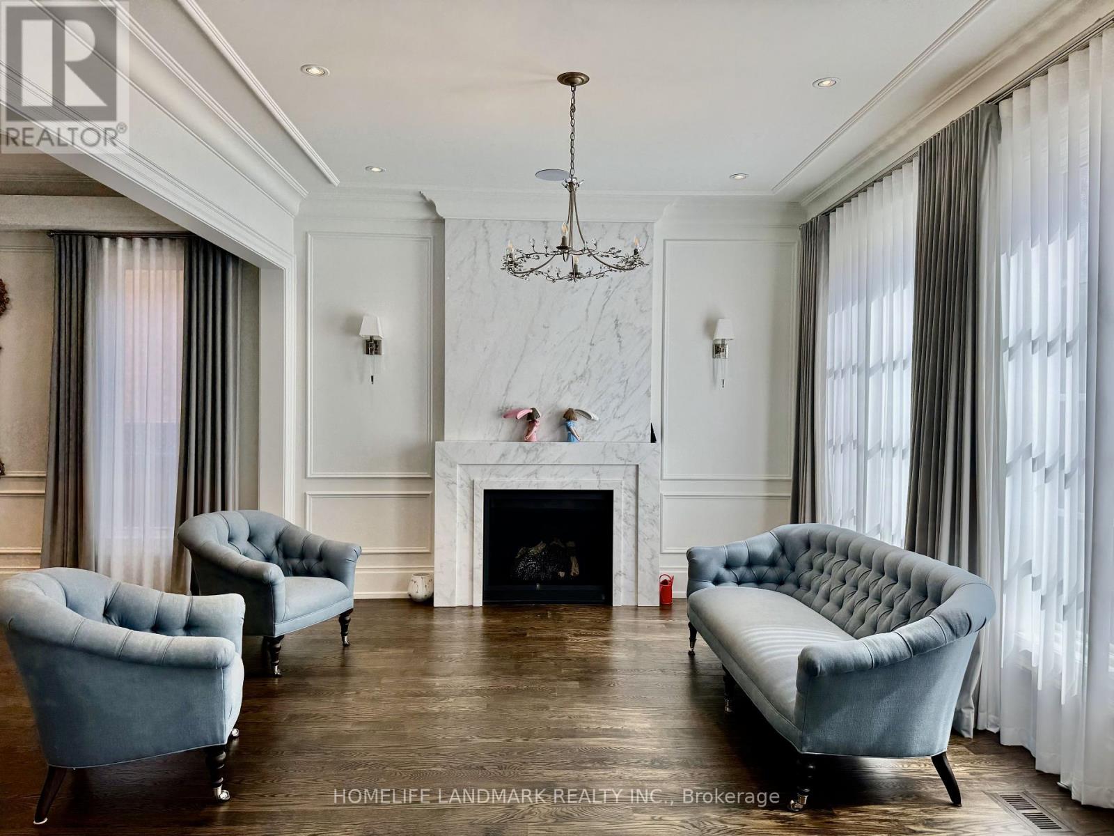 42 FOURSOME CRESCENT