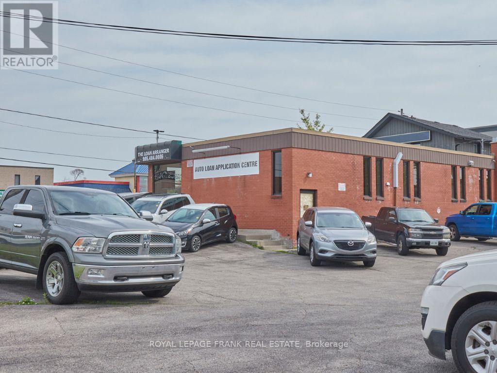 349 KING STREET W