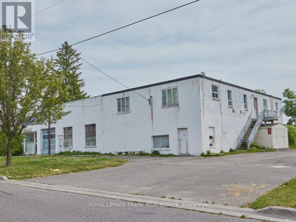 349 KING STREET W