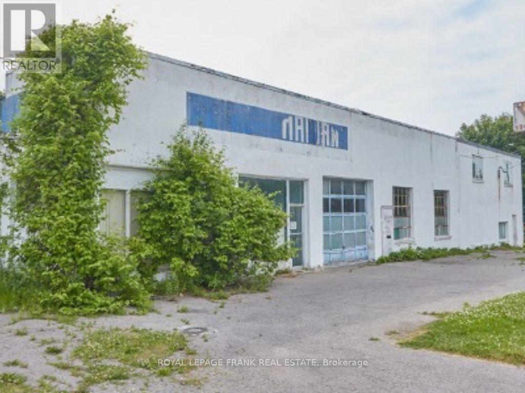 349 KING STREET W