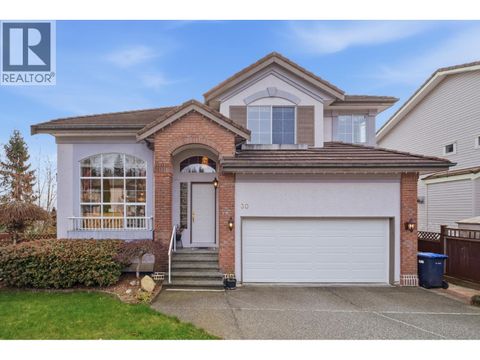 30 LINDEN COURT Port Moody BC V3H5C1