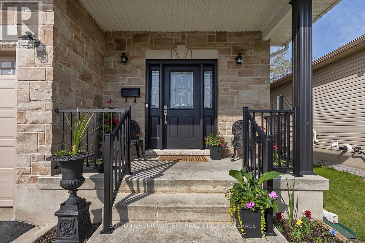112 JORDYNS COURT