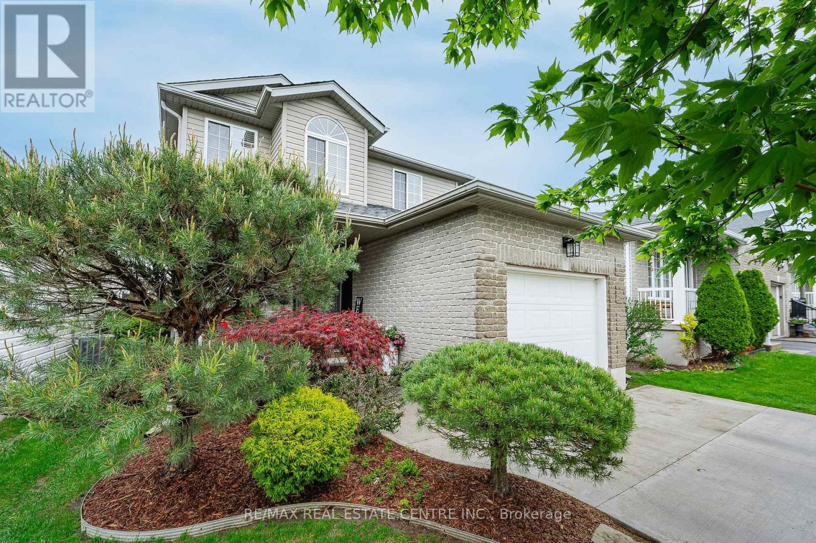 101 EDGEMERE DRIVE