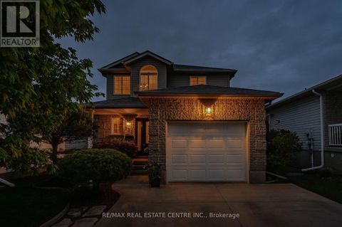 101 EDGEMERE DRIVE Cambridge ON N1P1E9