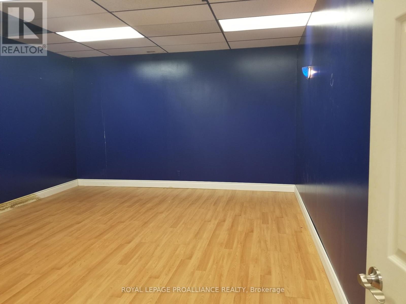 R3 - 205 NORTH FRONT STREET