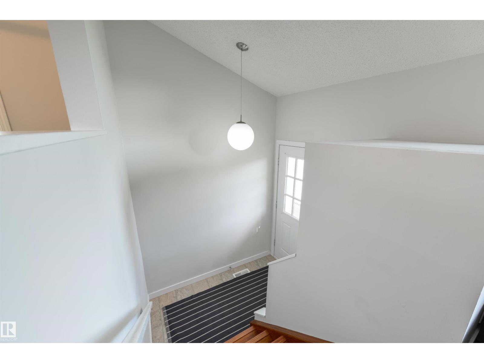 18423 96A AV NW