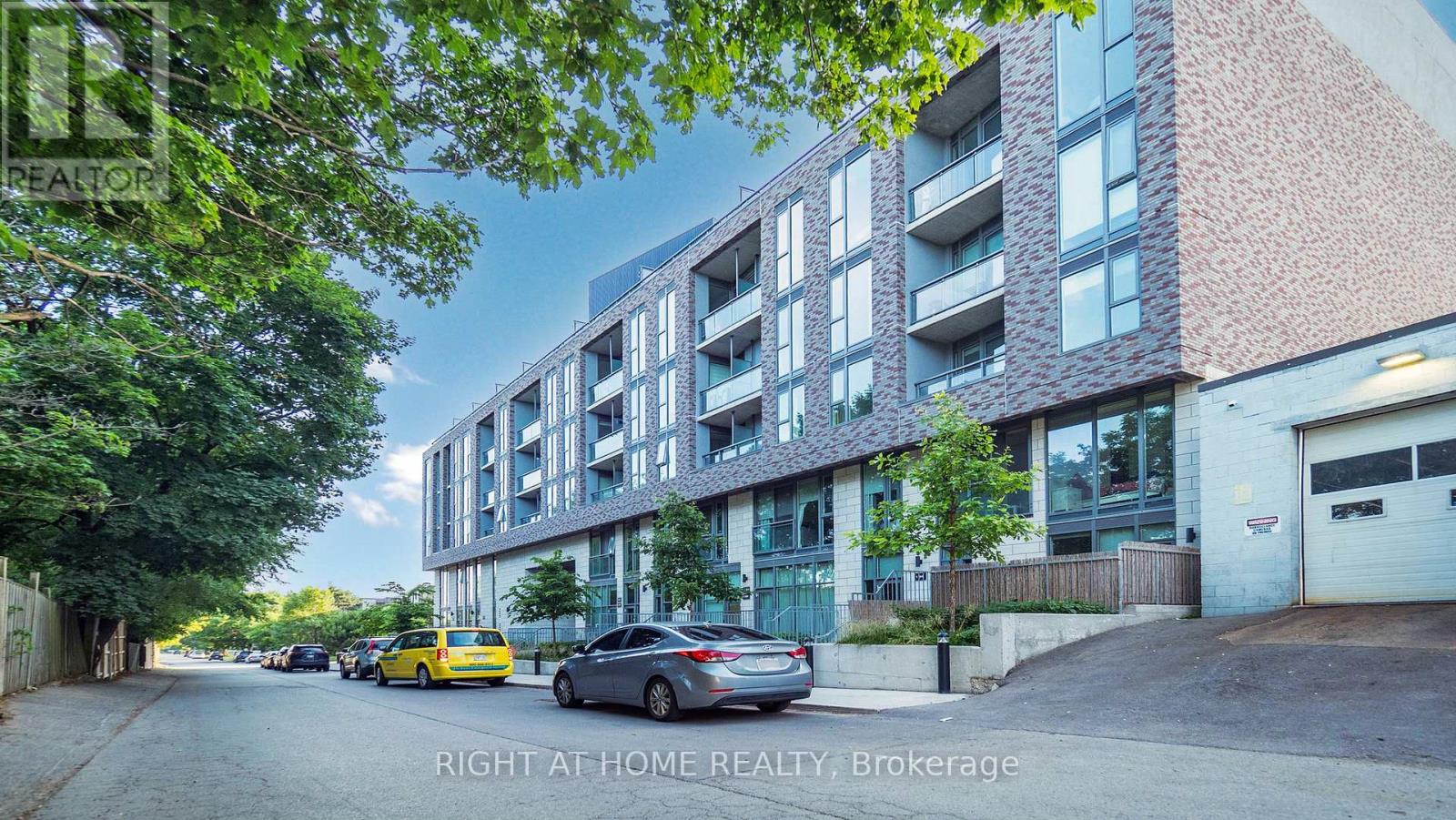 526 - 90 GLEN EVEREST ROAD