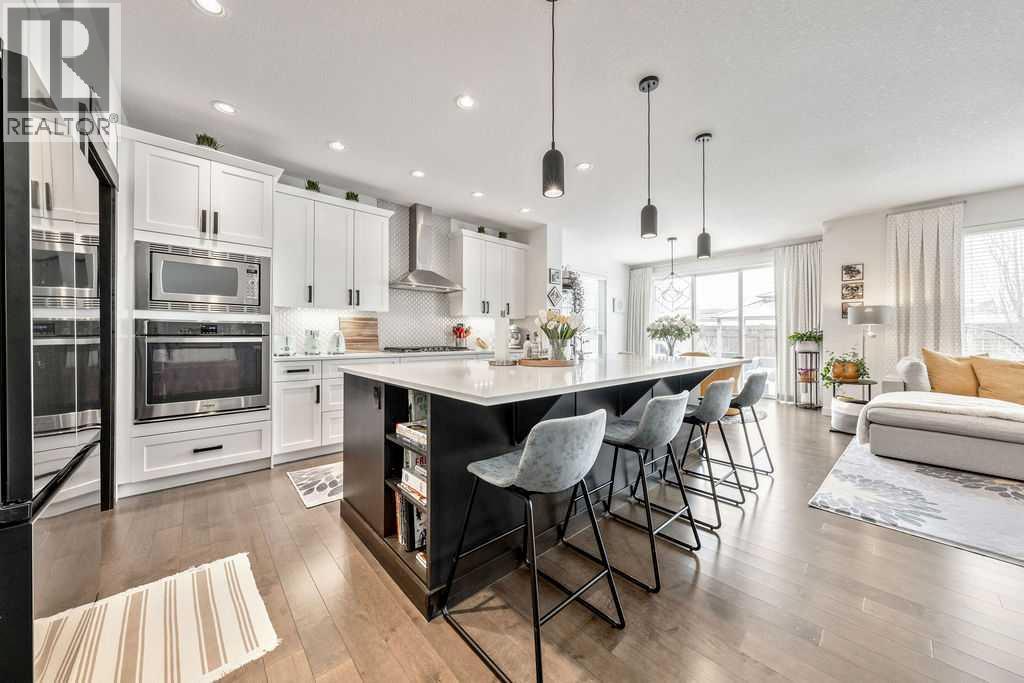 87 Mount Rae Heights