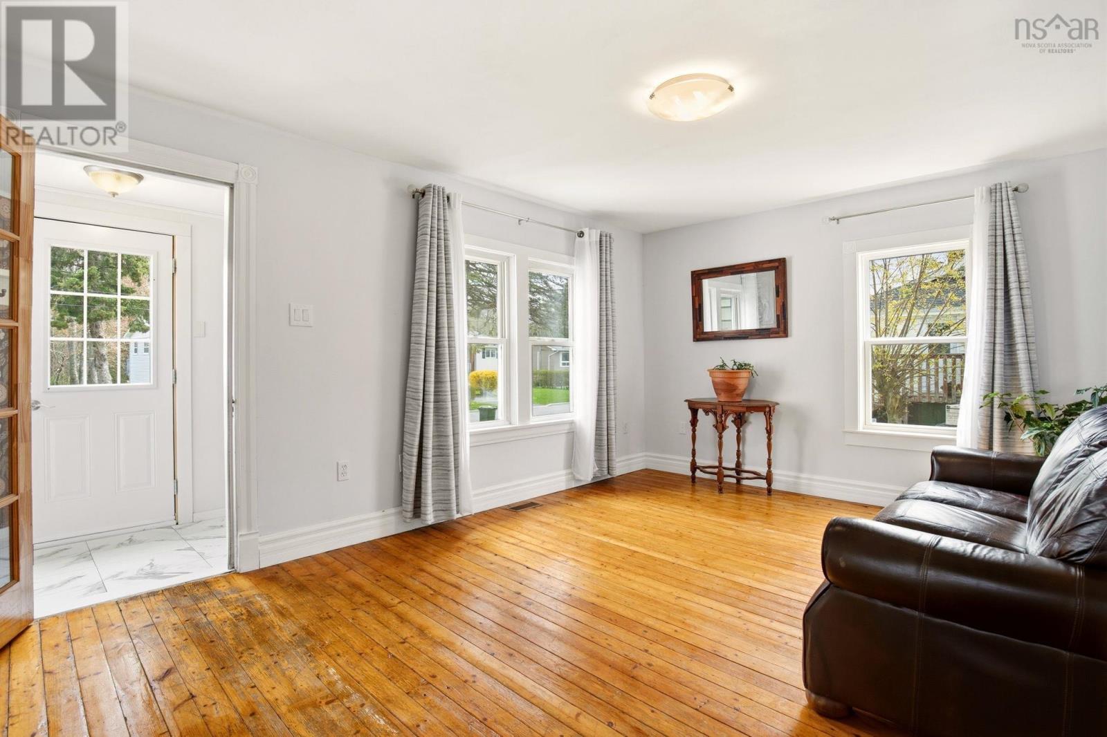 27 Stone Terrace - Photo 4