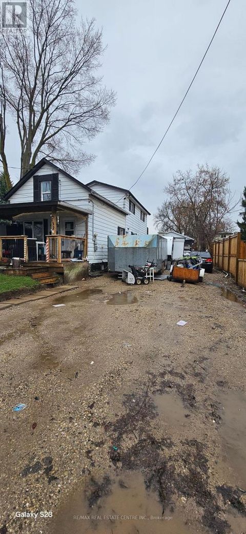 132 BRIDGE STREET W Waterloo ON N2K1K9