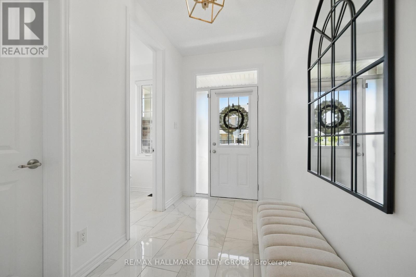 824 HENSLOW'S CIRCLE